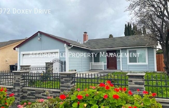 1972 DOXEY DR