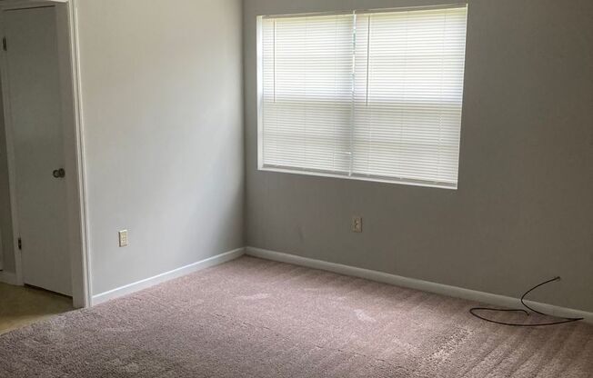 3 beds, 2 baths, $1,500