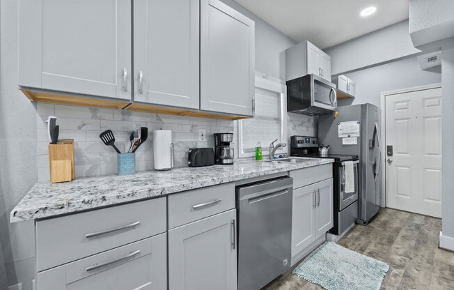 1 bed, 1 bath, 585 sqft, $1,300, Unit 1