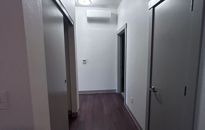 2 beds, 2 baths, 1,000 sqft, $1,700, Unit 305