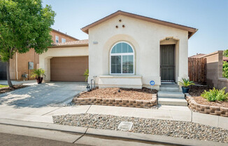 GORGEOUS 2009 Home - Just $2,300/month, 3/2 in Clovis Unified!