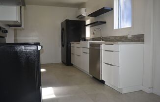 2 beds, 1 bath, $1,795