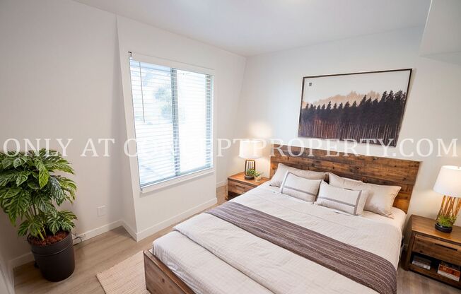 2 beds, 1 bath, 894 sqft, $1,599, Unit 07