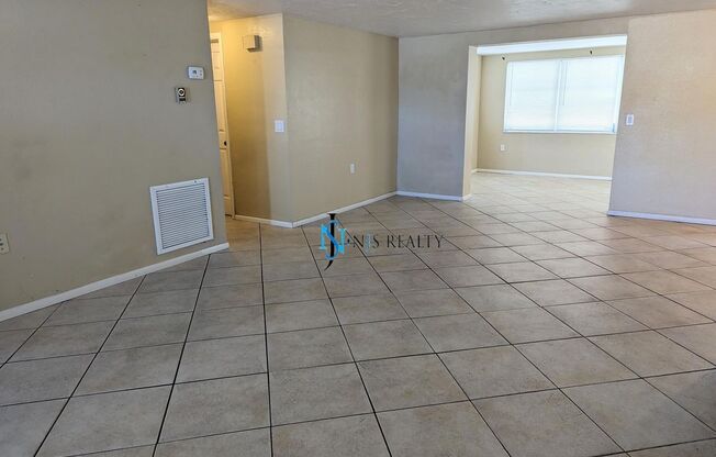 2 beds, 1 bath, $1,495