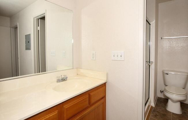 2 beds, 2 baths, 1,140 sqft, $1,850, Unit 112