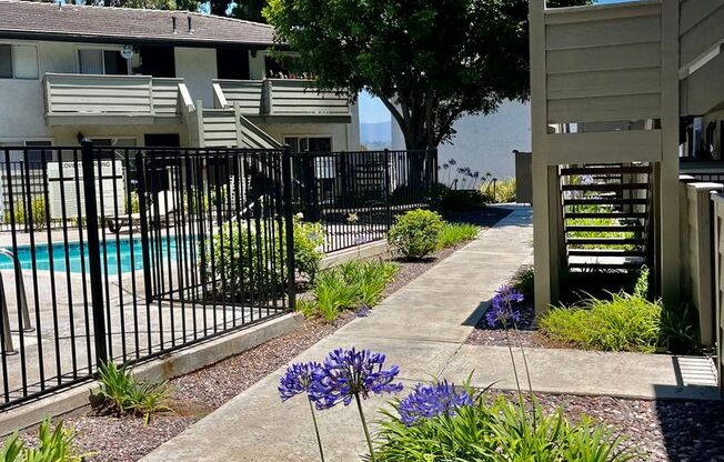 1 bed, 1 bath, $2,095, Unit 20