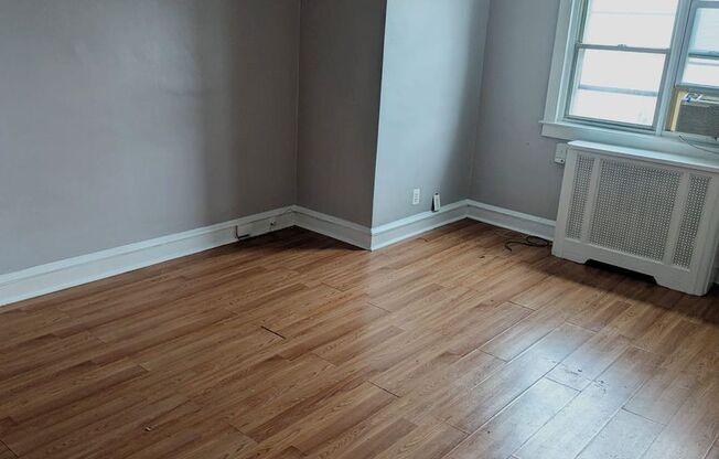 239 Long Ln, Upper Darby, PA 19082
