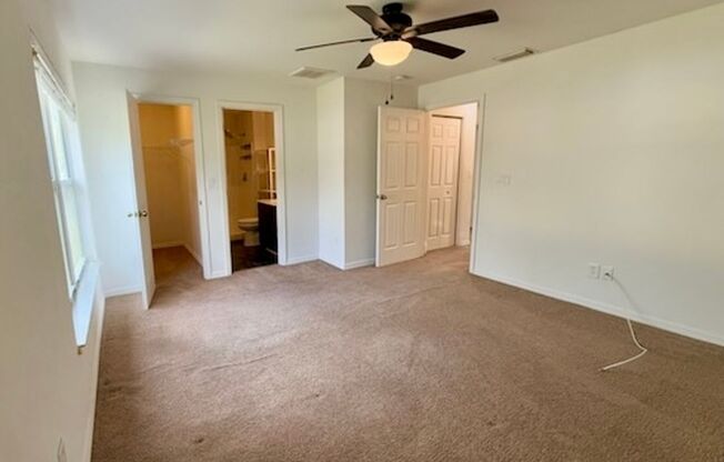 3 beds, 2.5 baths, $2,200