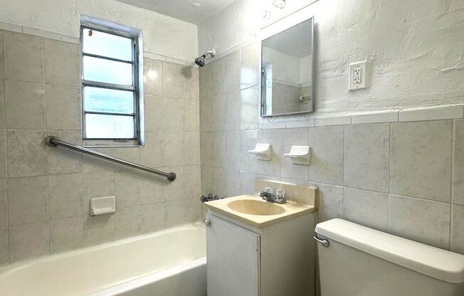 1 bed, 1 bath, $1,650, Unit RH1801-4