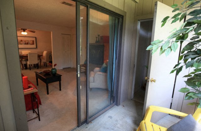 Three Oaks Apartments Balcony