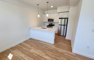 2 beds, 2 baths, 869 sqft, $3,100, Unit 44-410