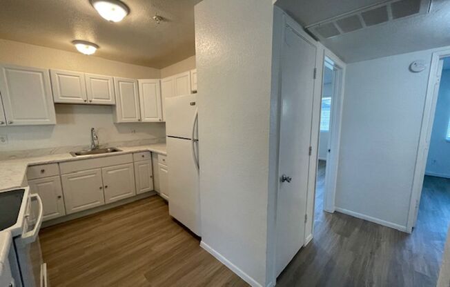 2 beds, 1 bath, 850 sqft, $1,395, Unit HC203