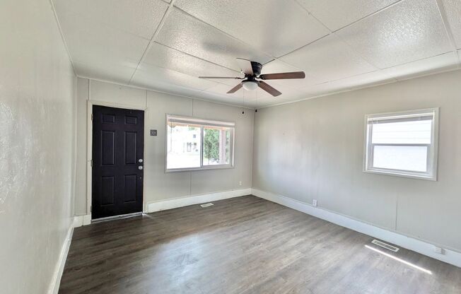Charming 2-Story Home Near Riverwalk & I-25
