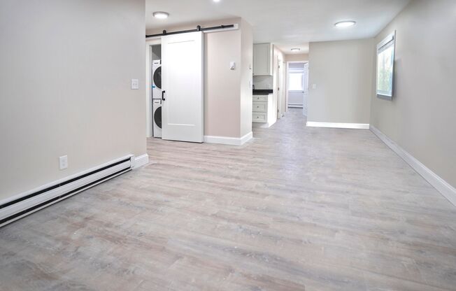 1 bed, 1 bath, 775 sqft, $2,300, Unit 76-1