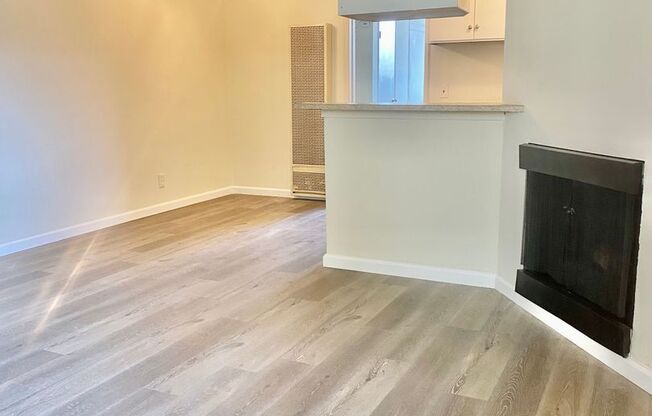 1 bed, 1 bath, 550 sqft, $1,725, Unit 15