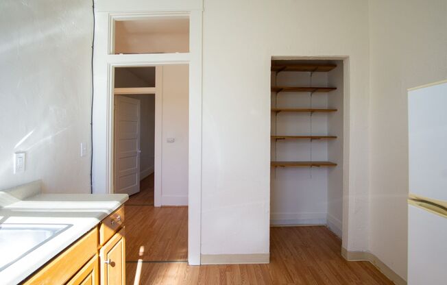 2 beds, 1 bath, $1,350, Unit 311