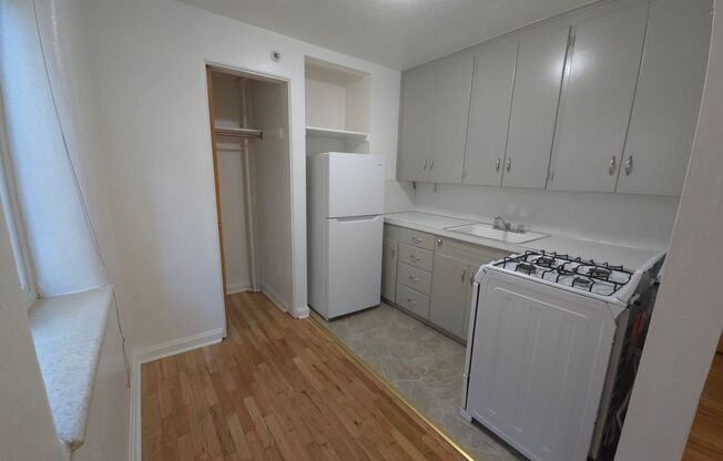 Studio, 1 bath, $1,645, Unit 2