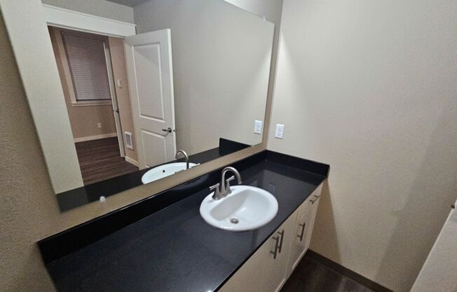 2 beds, 2 baths, 1,148 sqft, $2,450, Unit 201