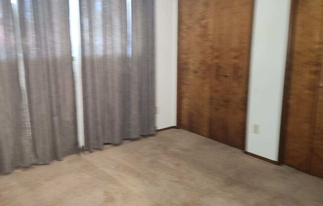 2 beds, 1 bath, $1,500