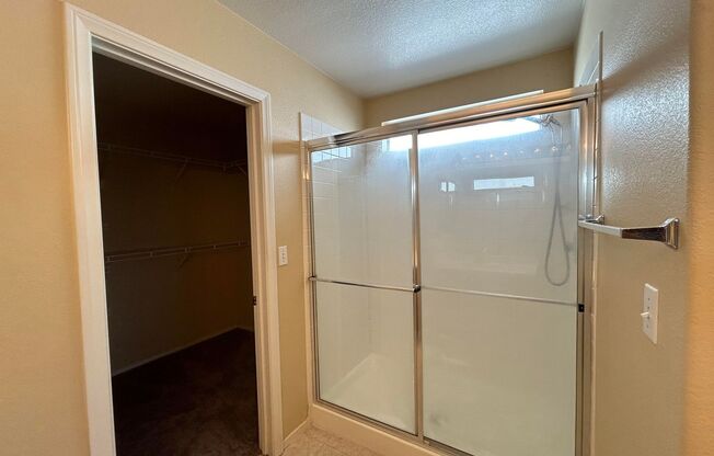 2 beds, 2 baths, $1,999