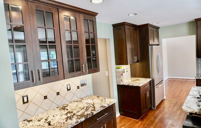 Lovely and Spacious 3 Bedroom 2.5 Bathroom Home In Beautiful Pleasant Valley