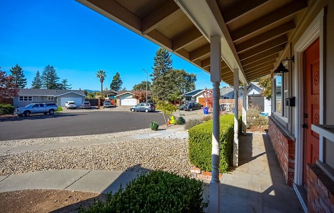 Charming Three Bedroom Napa Bel Aire House