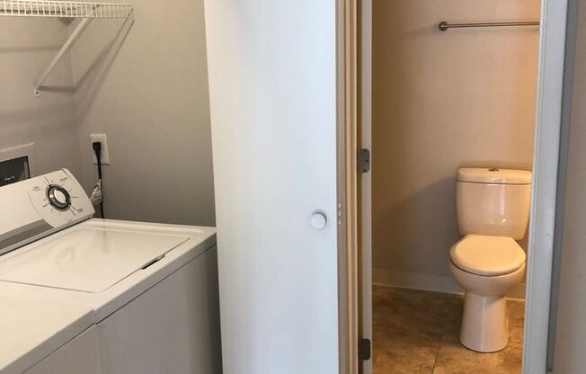 1 bed, 1 bath, 755 sqft, $1,099, Unit 5815D