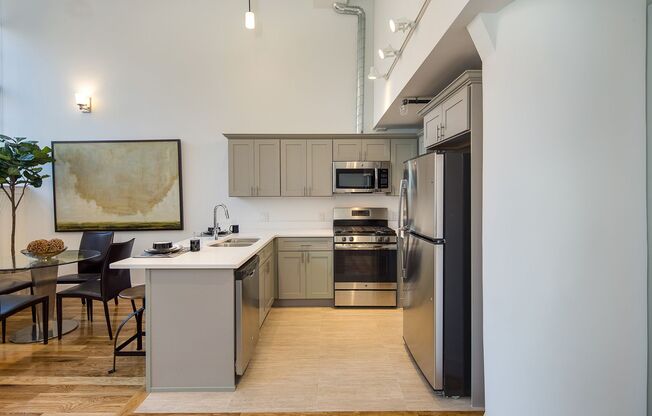 1 bed, 1 bath, 780 sqft, $2,631, Unit 2B