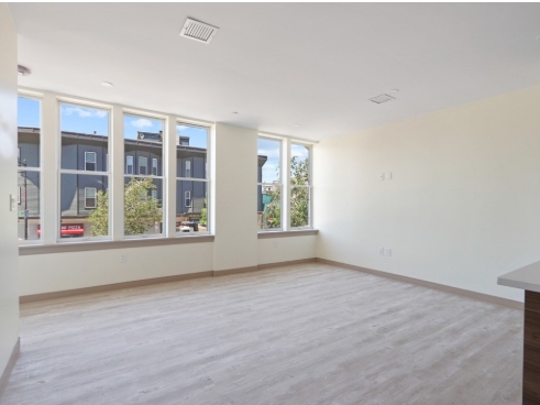 1 bed, 1 bath, $3,100, Unit Unit 303