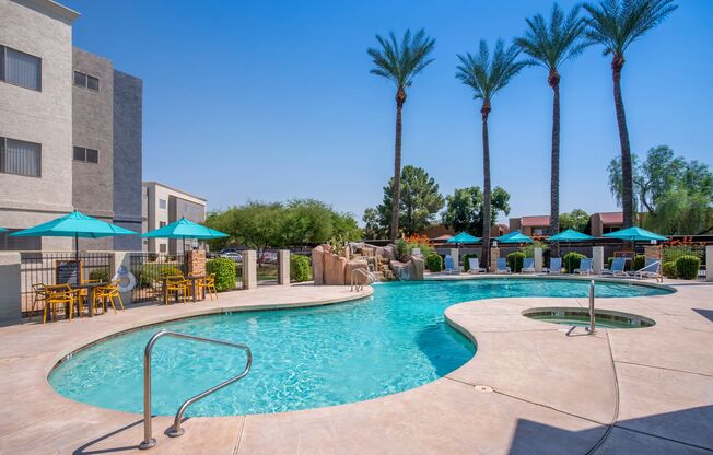 2 beds, 2 baths, 972 sqft, $1,599, Unit 320