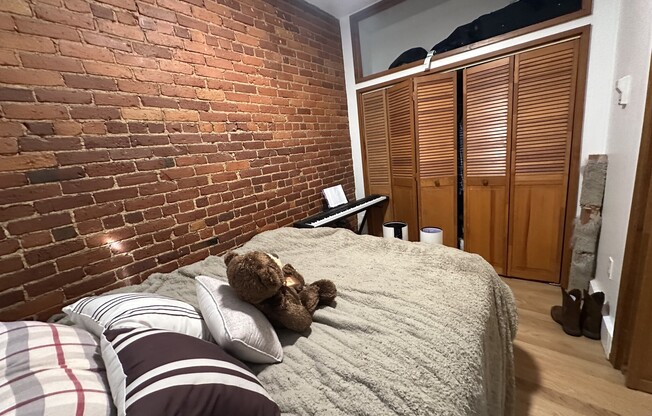 1 bed, 1 bath, 750 sqft, $3,000, Unit 3R