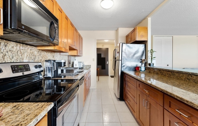 60 Longwood Ave Apt 710