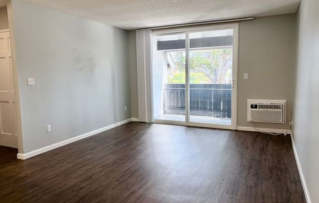 1 bed, 1 bath, 750 sqft, $2,445, Unit A011