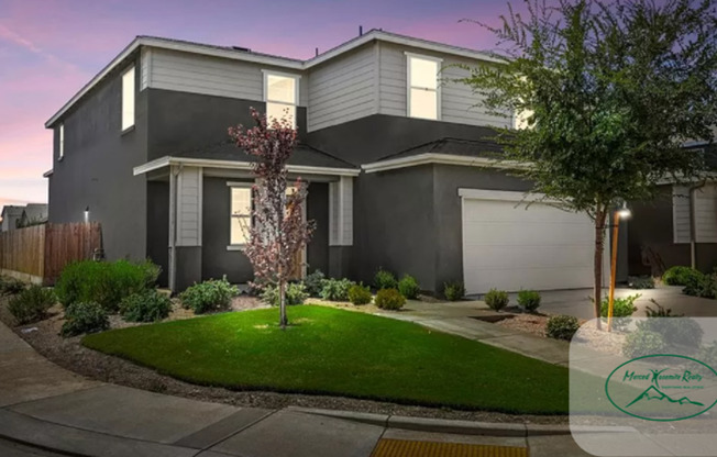 CORNER LOT - Beautiful 5-Bedroom Home for Rent in North Merced!