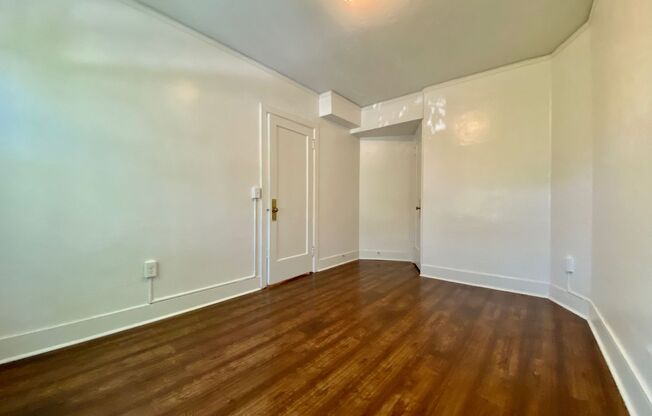 1 bed, 1 bath, 351 sqft, $1,350, Unit 506