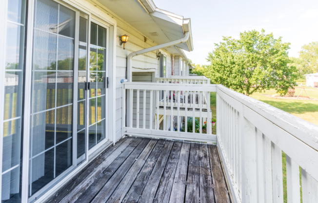 2 beds, 1.5 baths, 800 sqft, $1,250