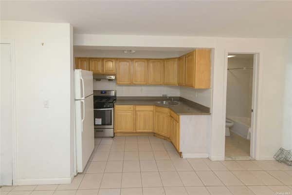 1 bed, 1 bath, $2,850