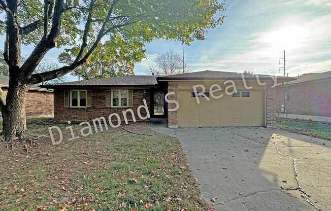 3 Bedroom Home Located in Southeast Springfield!