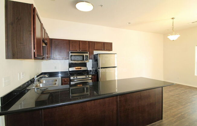 3 beds, 2 baths, 1,747 sqft, $3,595, Unit 301