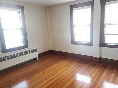 27 ABBOTT ST