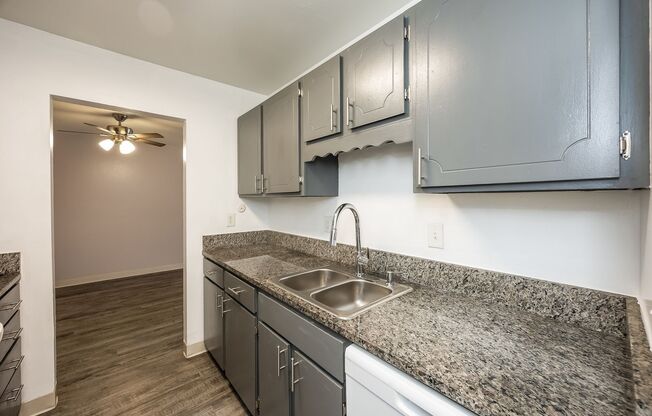 2 beds, 1 bath, 832 sqft, $1,049, Unit 110-A