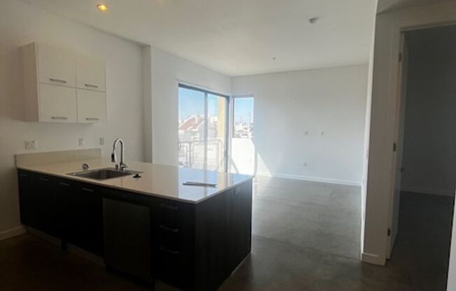 1 bed, 1 bath, 367 sqft, $2,895, Unit PH10