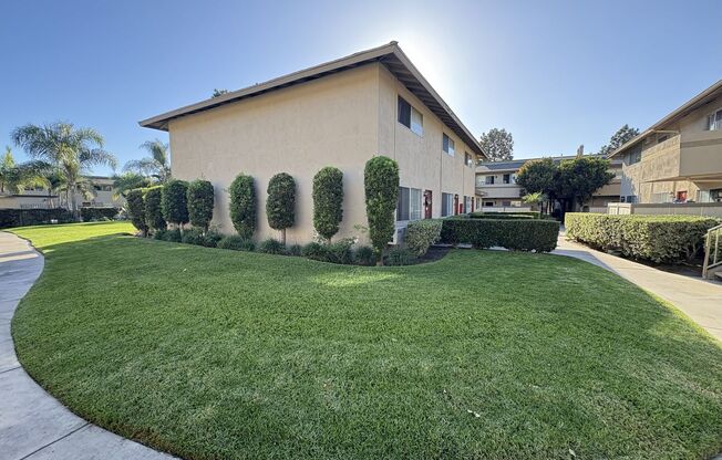 2 beds, 1 bath, 900 sqft, $2,450, Unit 71