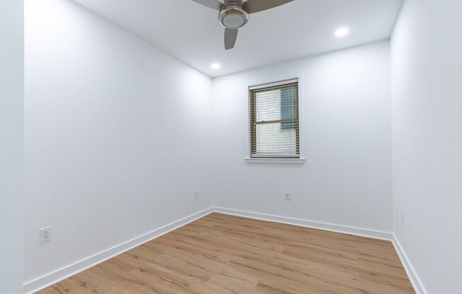 3 beds, 2 baths, 150 sqft, $1,975, Unit 1407-202