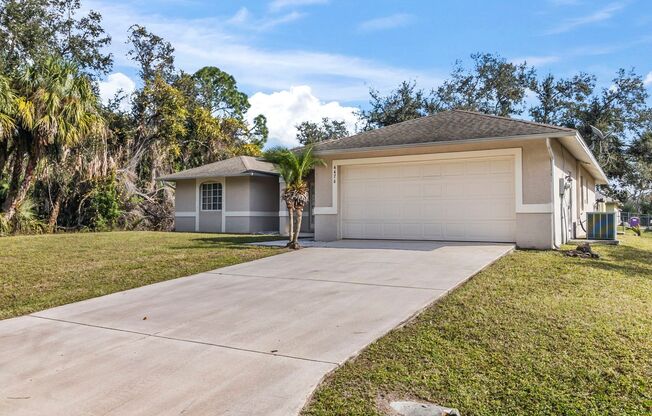$1,895/month ** Furnished * Annual / Short Term * 3 bed / 2 Bath * Single Family * North Port