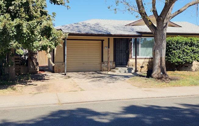 Large and Lovely Fully Renovated 2 Bedroom 1 Bath Duplex Woodbridge CA