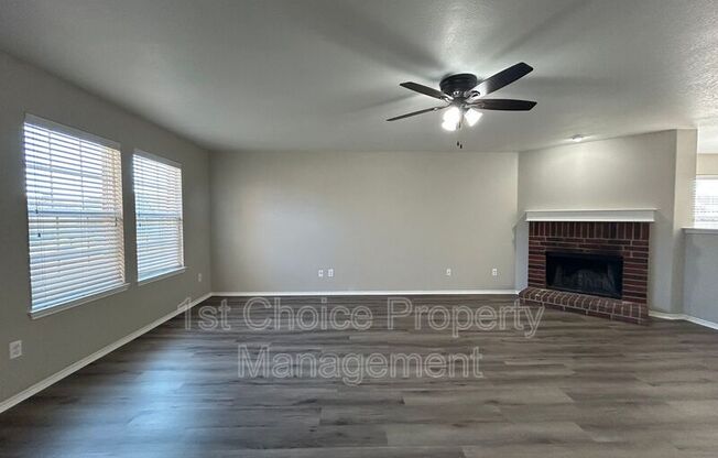 5752 TALONS CREST CIR