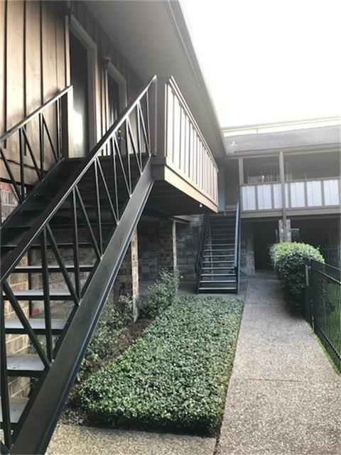 2 beds, 2 baths, 1,130 sqft, $1,200, Unit UNIT # 30