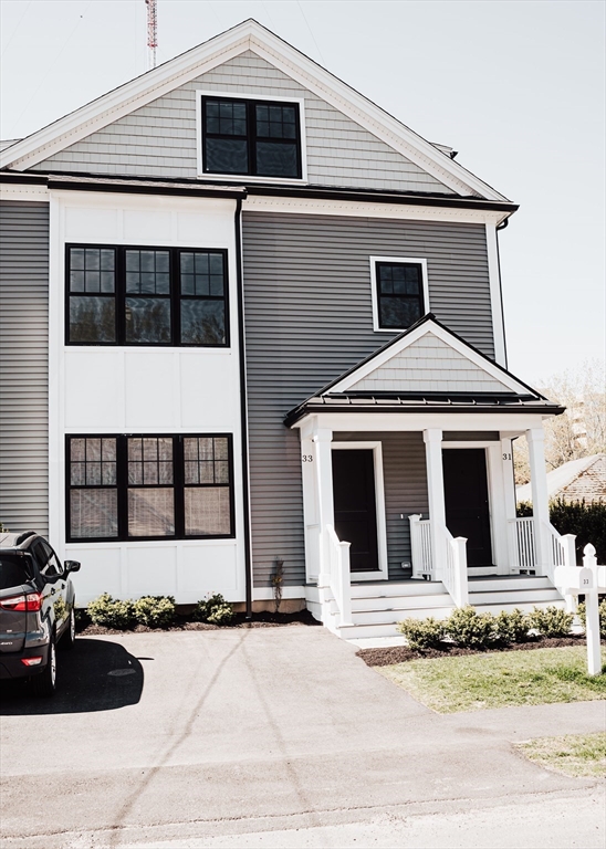 31 RIVERSIDE ST