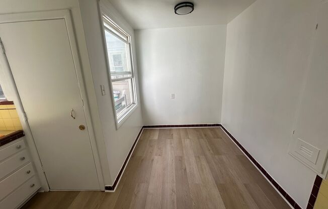 1571 Revere Avenue (1129r)